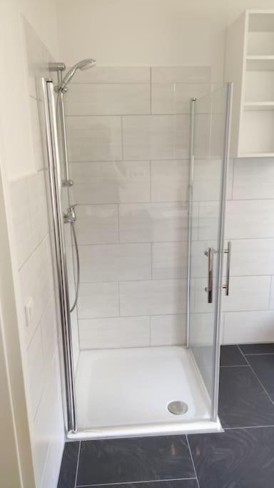 Neue 90 Qm 2-Zimmerwohnung Naehe Koeln Odenthal Esterno foto